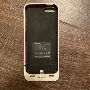 Mophie iPhone 5 charging case white